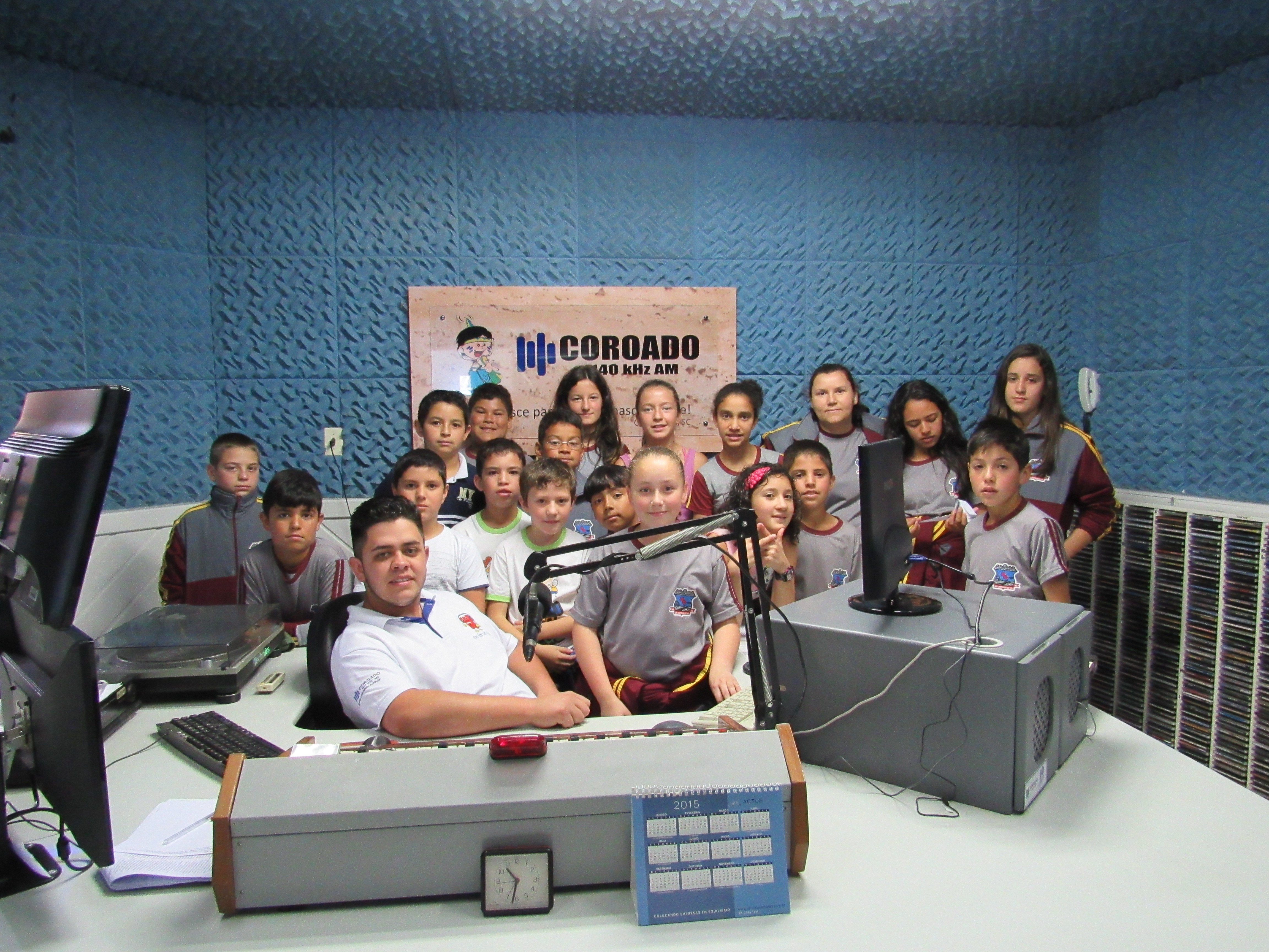 Estúdios das rádios Coroado AM e Maria Rosa FM foram visitados