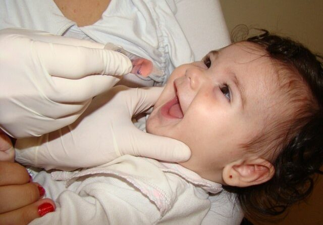 Crianças menores de cinco anos devem ser vacinadas