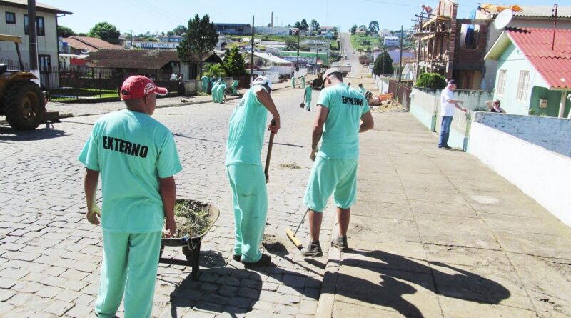 Detentos promoverão limpeza e manutenção de ruas